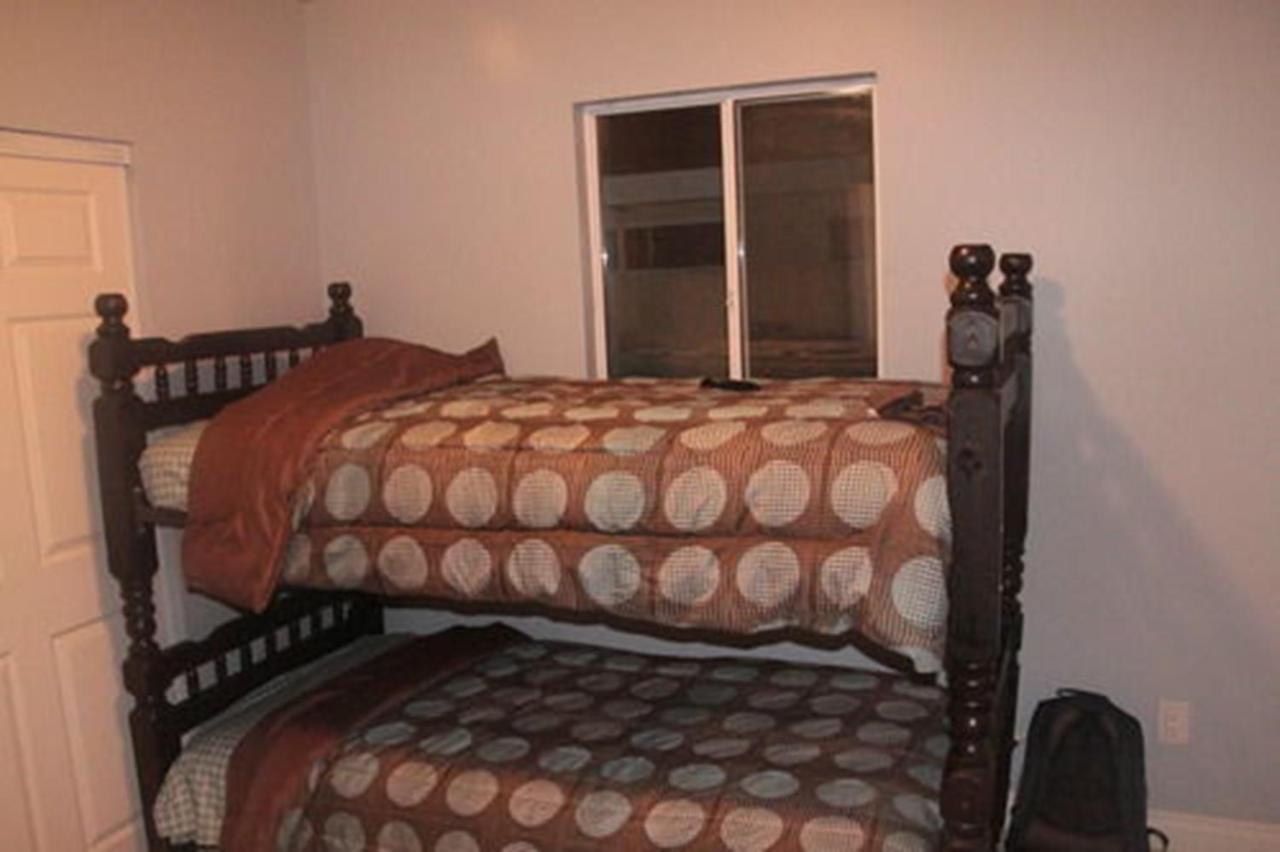 The Anderson Estates Hostel Los Angeles Exterior photo
